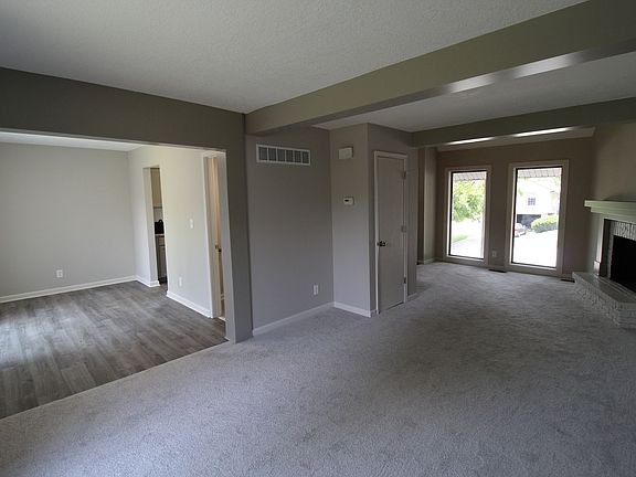 3rd image of 9328 W 49th St