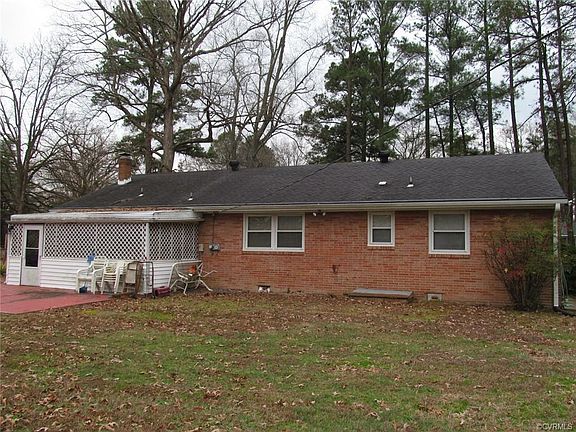 3rd image of 835 Greystone Ave