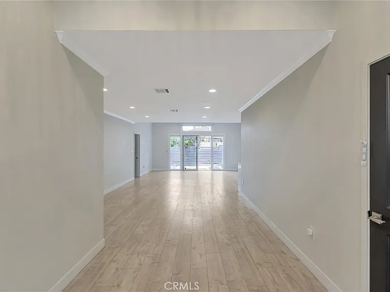 17227 Keswick St — Photo 11