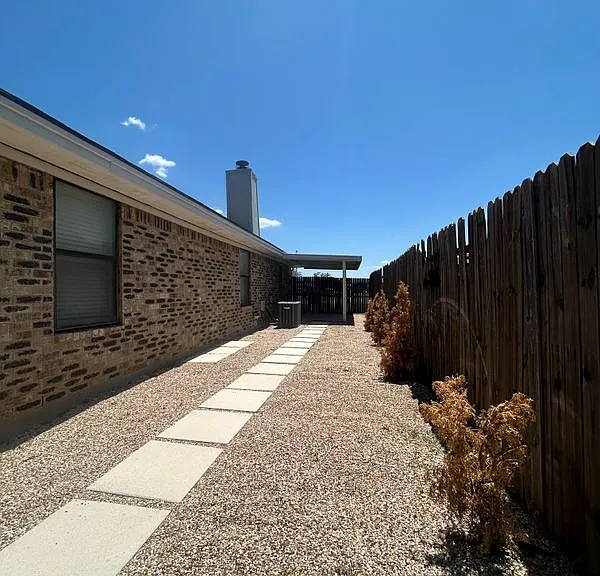 7503 April Ln #7503 — Photo 22