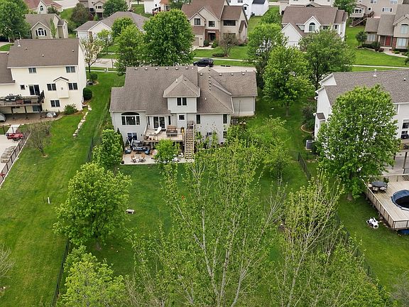 5th image of 3213 SW Woods Ct