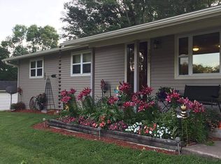 2060 E Preston Dr, Richland Center, WI 53581