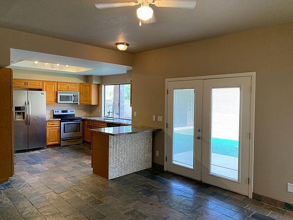 4th image of 9166 E Laurel Ln