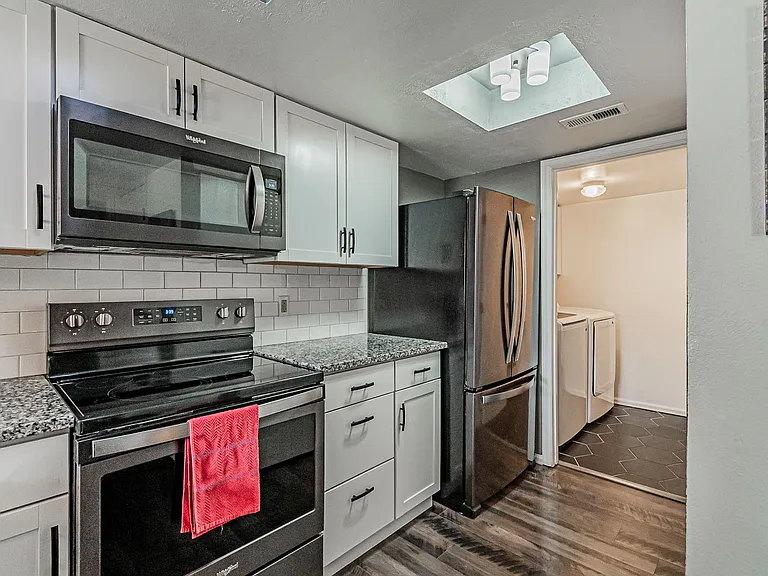 10410 W Jewell Ave #B — Photo 10