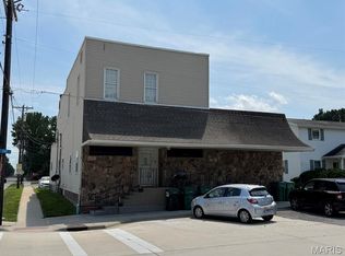 590 S 2nd St, Breese, IL 62230