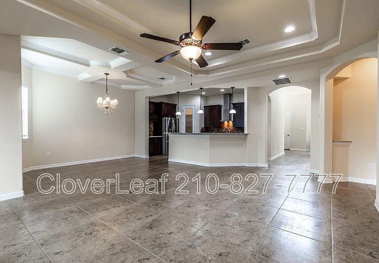 6126 Lowrie — Photo 13