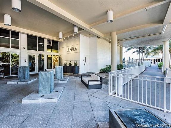 5th image of 16699 Collins Ave APT 2310