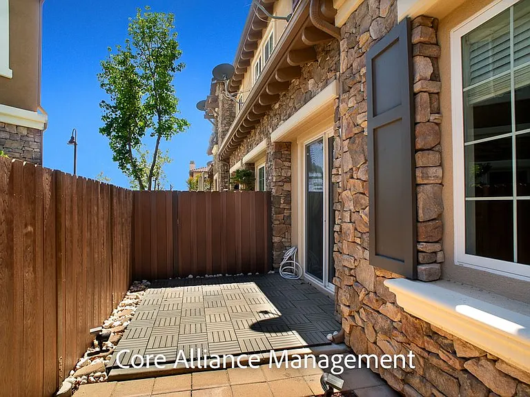 11528 Verona Dr — Photo 25
