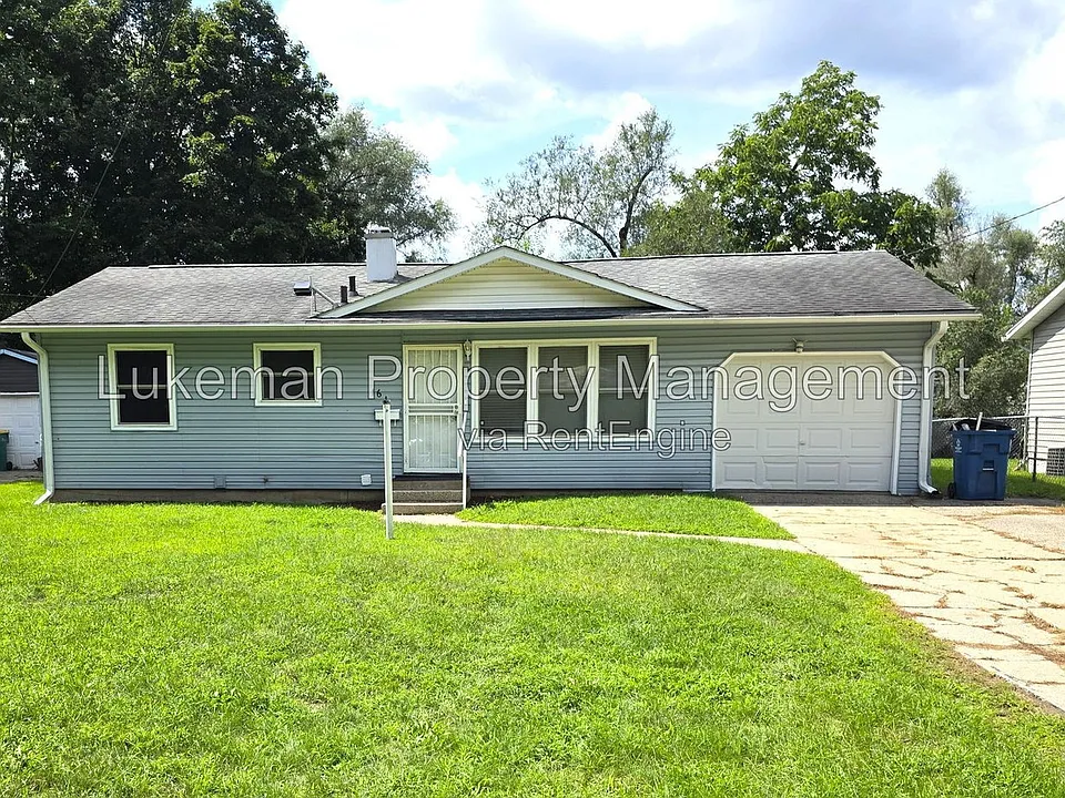 16 Arlington Dr