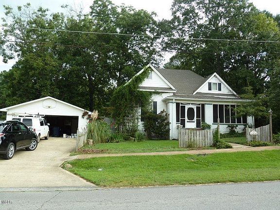 4th image of 606 W Church St