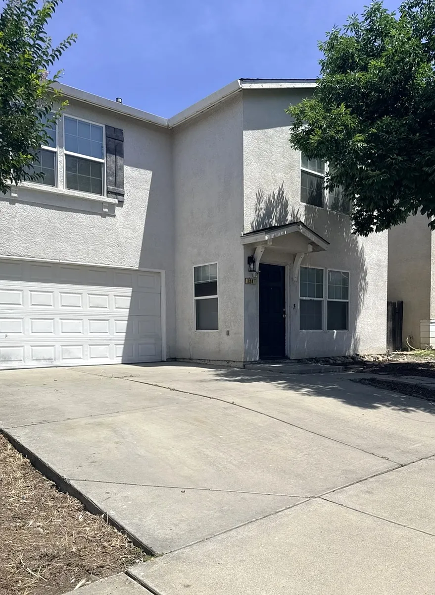 Building Photo - 1281 Sunrise Dr