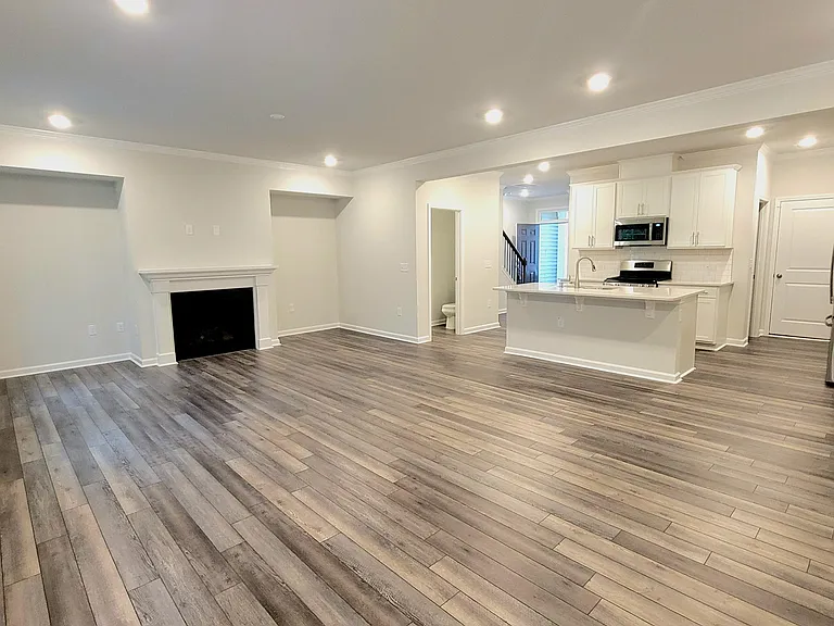 175 Tumbling Rock Way — Photo 2
