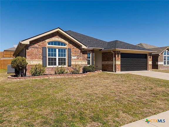 3rd image of 2111 Golden Eagle Dr