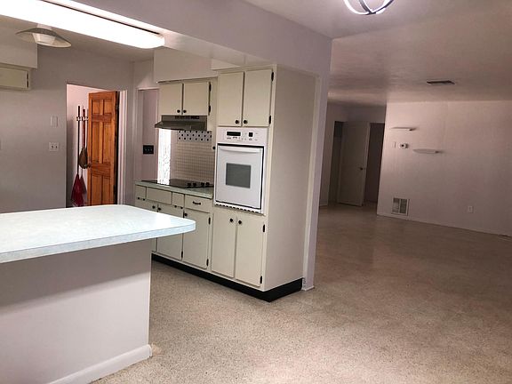 5th image of 880 75th Ave N