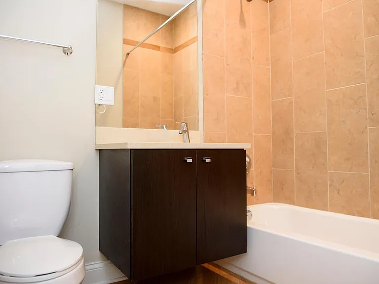 2407 N Milwaukee Ave — Photo 16