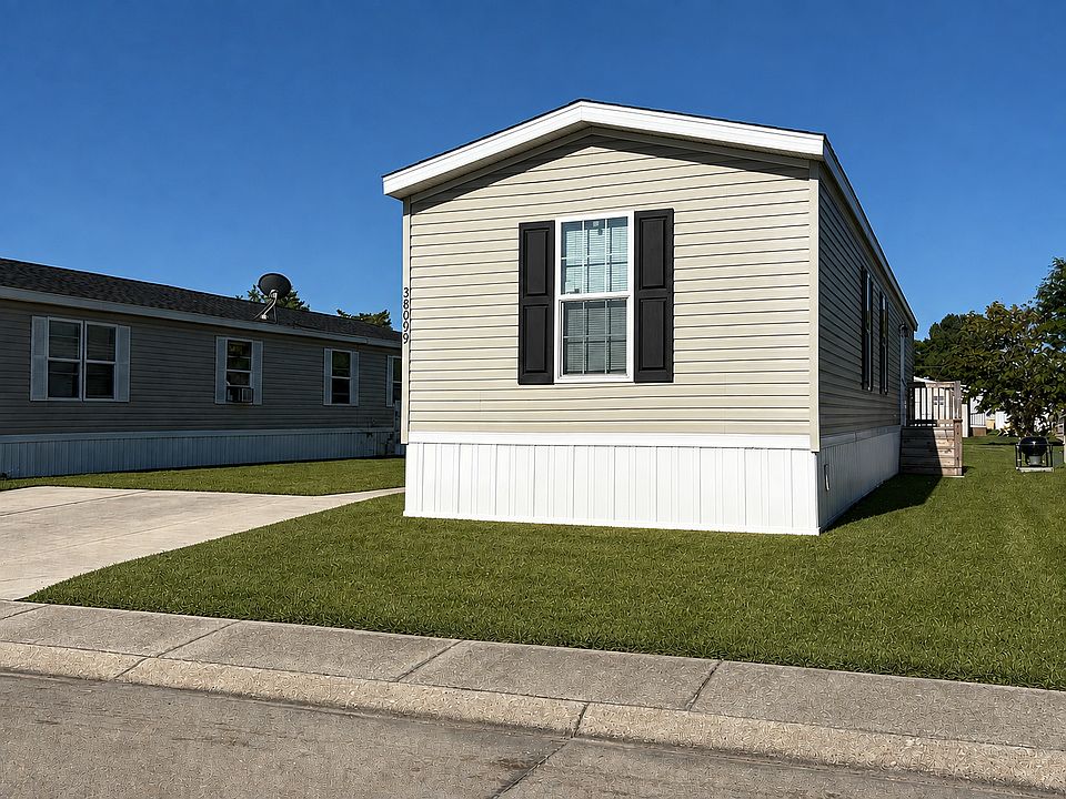 2nd image of 38000 Le Chateau Blvd #550