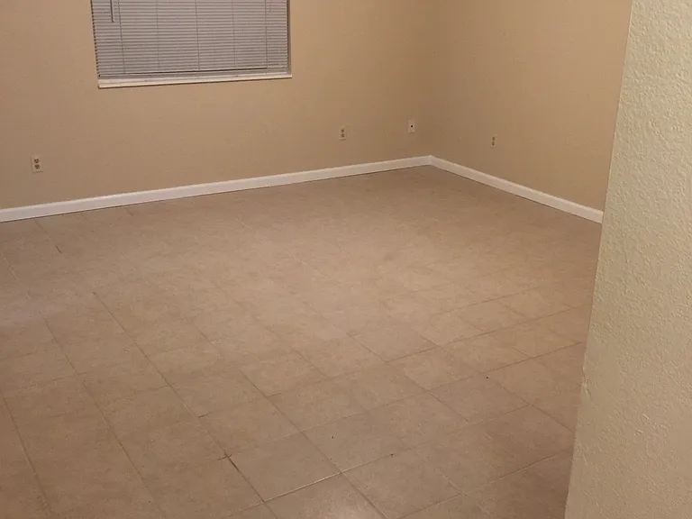 1501 Lynne Renee Ct #B — Photo 6