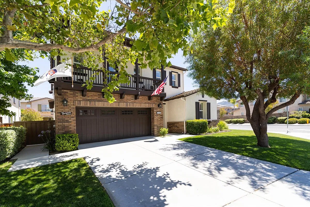 4 bed, 2847 sqft, $3,700 — Photo 1