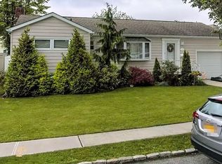 236 Pacific Ave, Staten Island, NY 10312