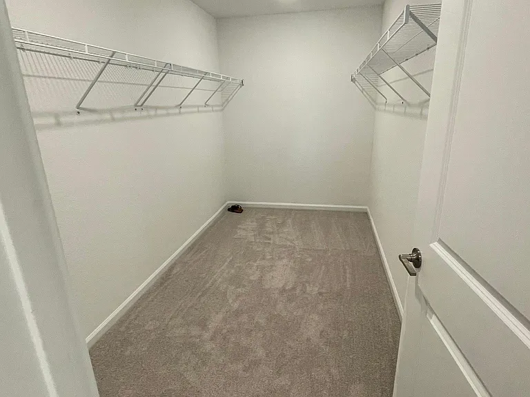 749 Worlington Ln — Photo 26
