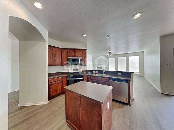 3rd image of 6329 Ferncreek Ln