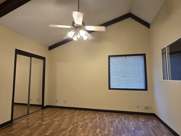 1819 S Lorraine Ave — Photo 9