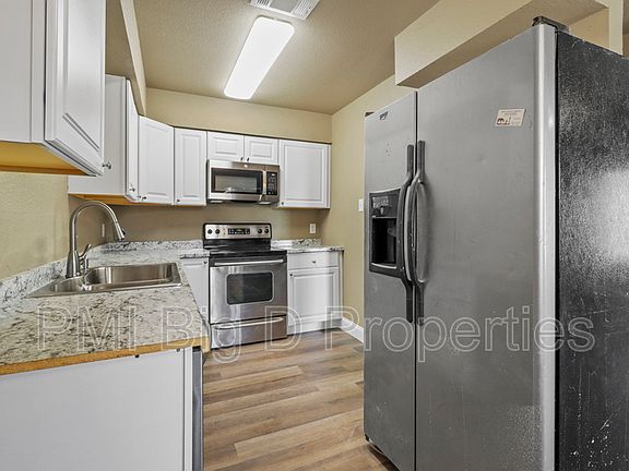 3rd image of 5812 Tinsley Dr #B
