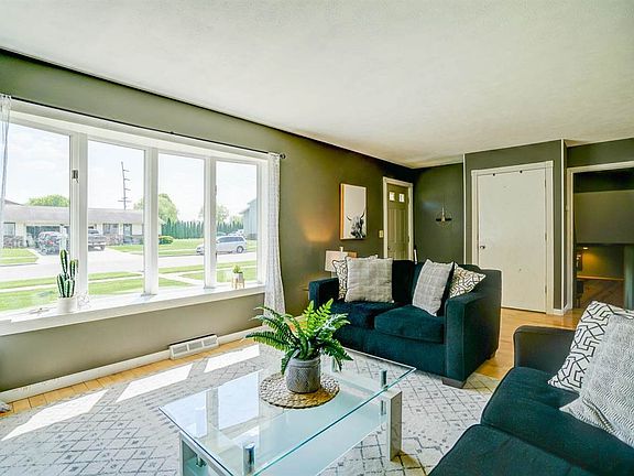 3rd image of 2019 Morningside Dr