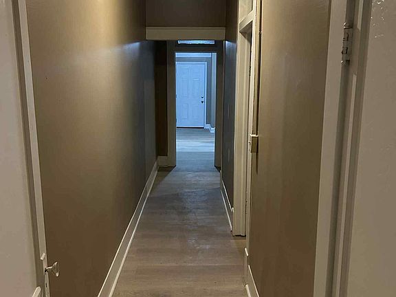 5th image of 1049 Birch St