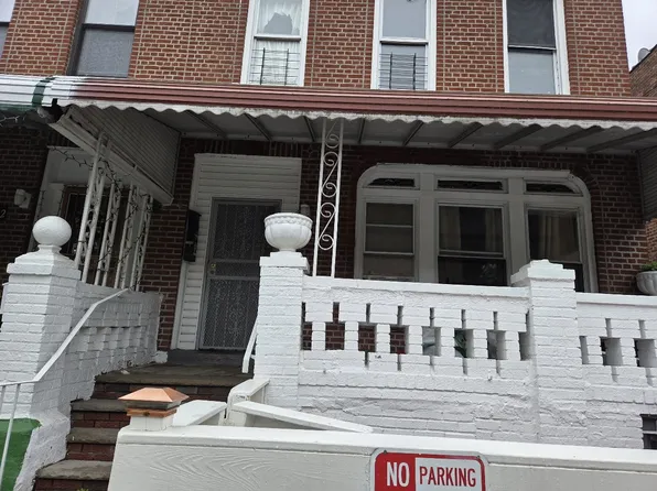 700 Bradford Street HOUSE image 3 of 24