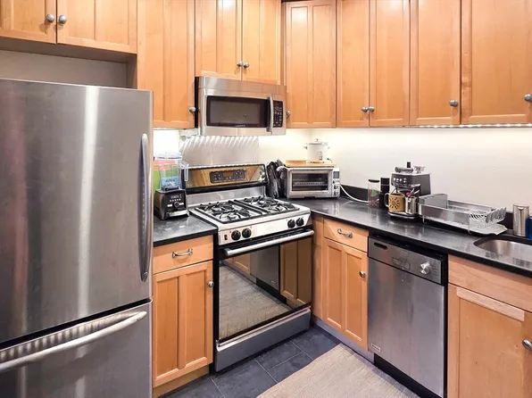 70 Revere St APT 3, Boston, MA 02114