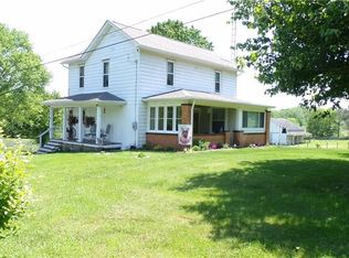 134 Popcorn Ln, Enon Valley, PA 16120