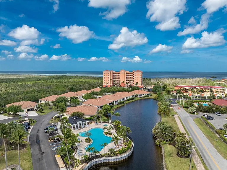 3304 Sunset Key Cir #D — Photo 34