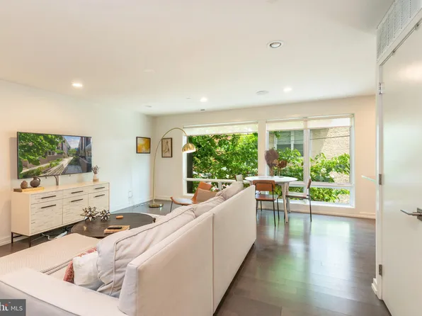 708 S Sartain 10 St #2, Philadelphia, PA 19147