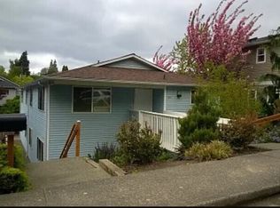 5215 38th Ave SW APT 2, Seattle, WA 98126