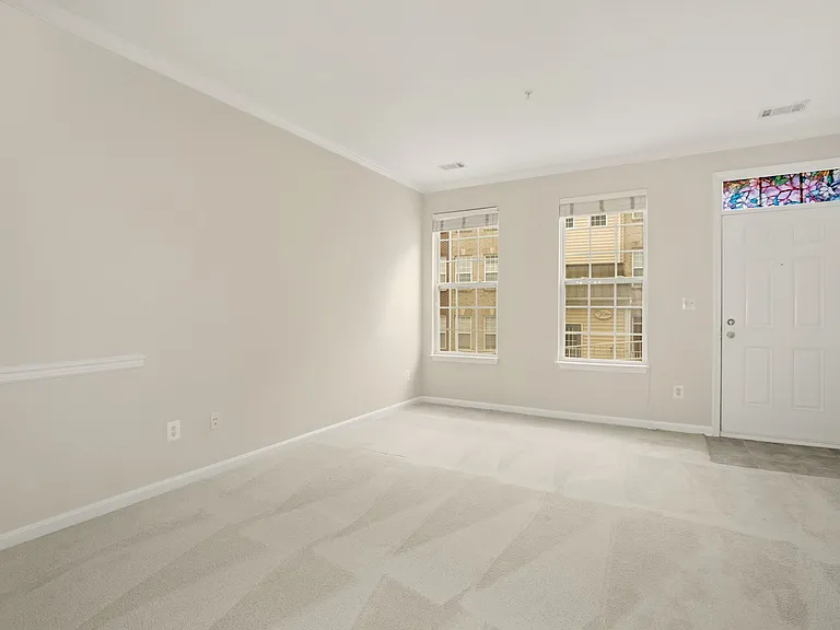 2664 Manhattan Pl #105 — Photo 6
