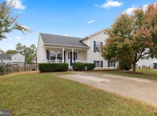 21483 Hillary Ct, Lexington Park, MD 20653