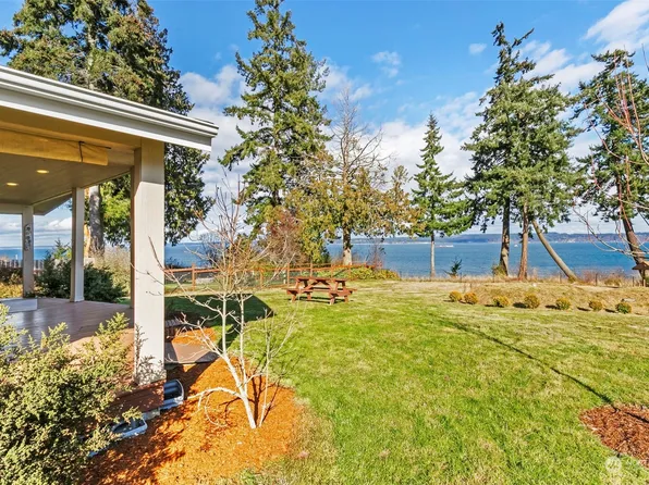 1720 E Marrowstone Road, Nordland, WA 98358