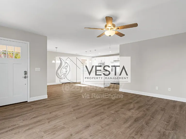 474 Hague Dr — Photo 10