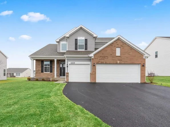 1468 Highbrook Ave, Hampshire, IL 60140