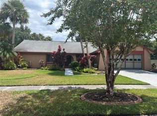 16601 Round Oak Dr, Tampa, FL 33618