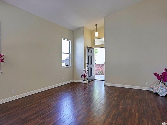 5th image of 1391 Whitstable Dr