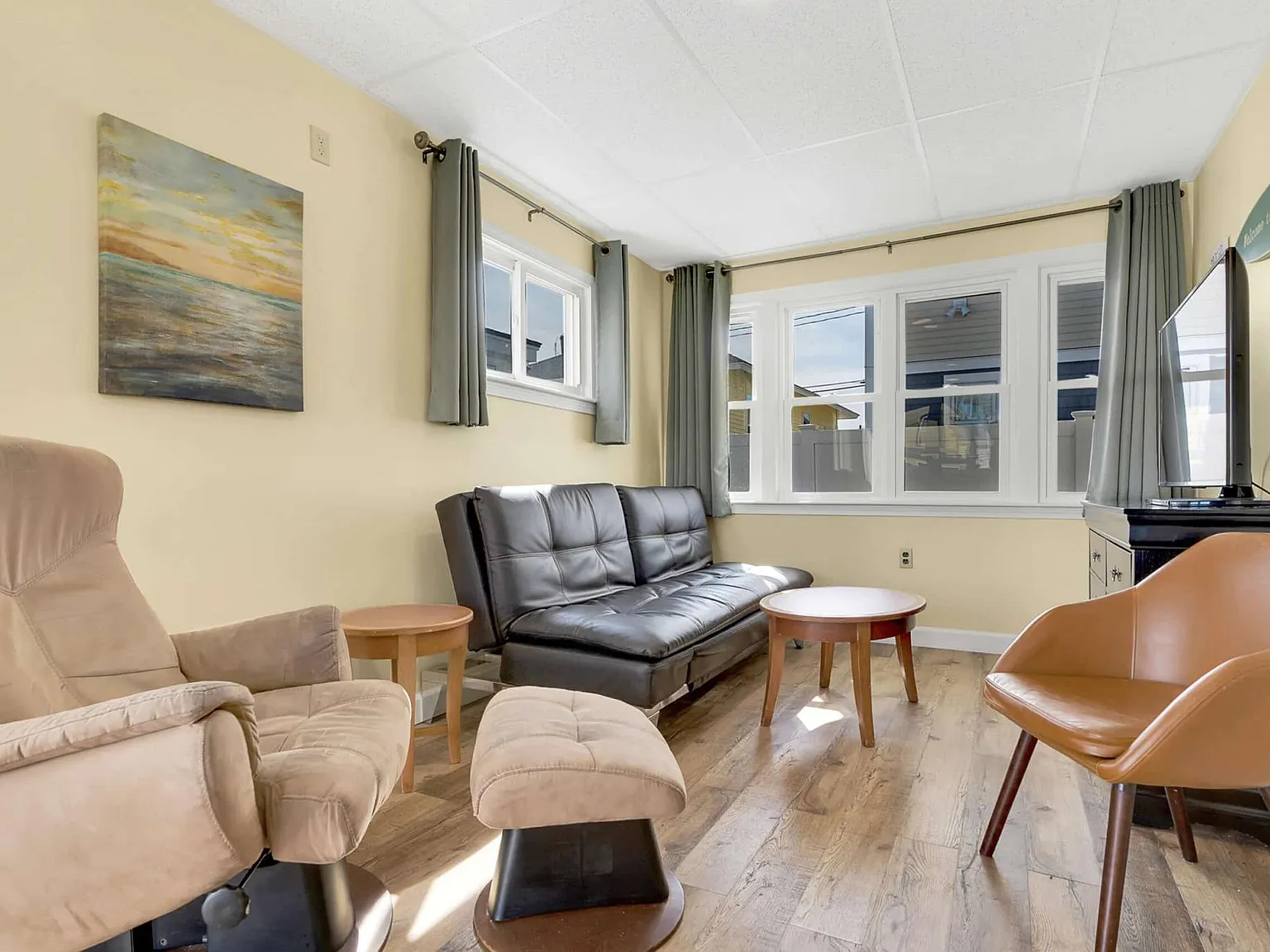 2 bed, $1,400 — Photo 3