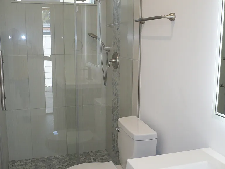 5312 Maple St — Photo 9