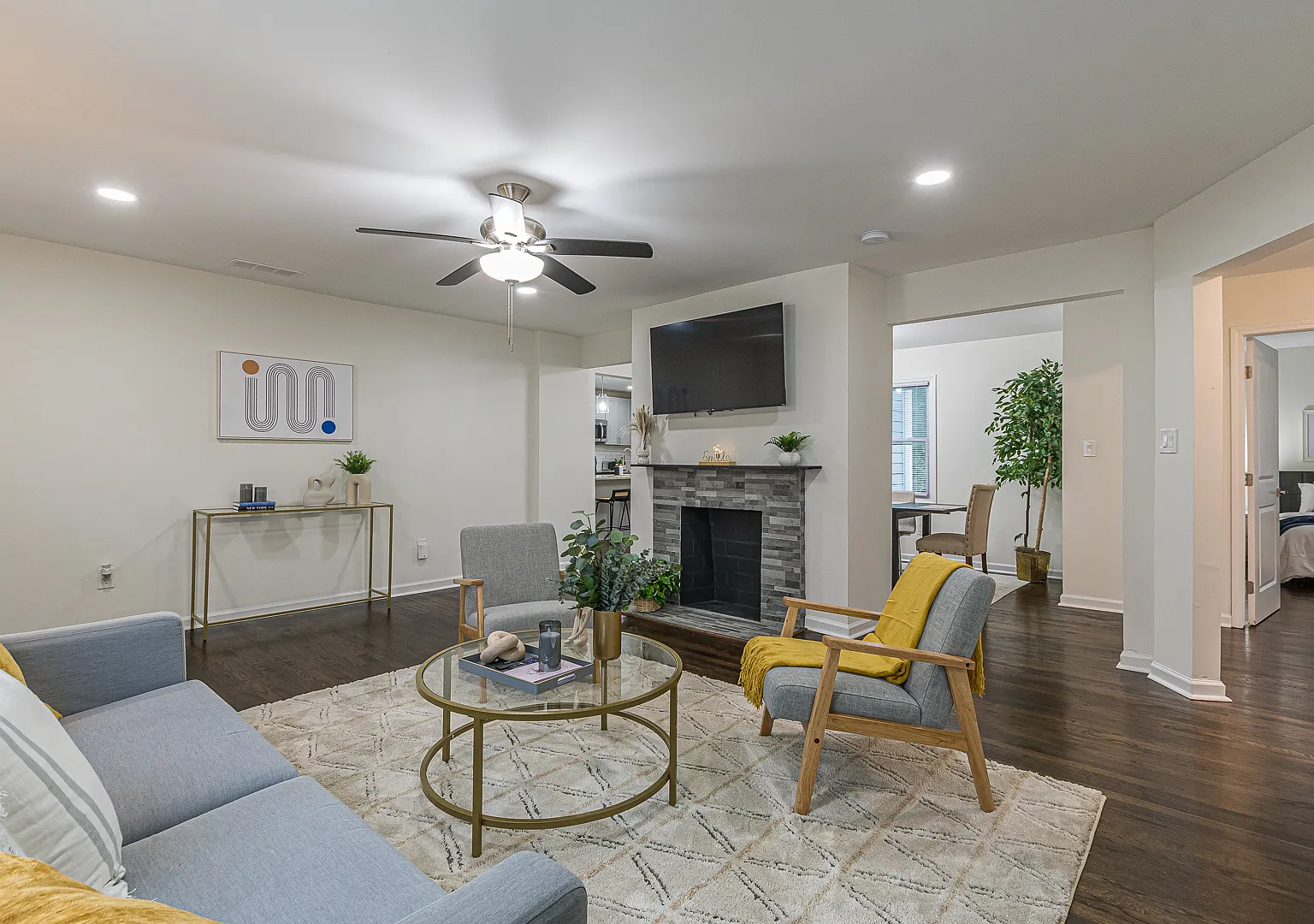 1215 Anchor Ter SW — Photo 4