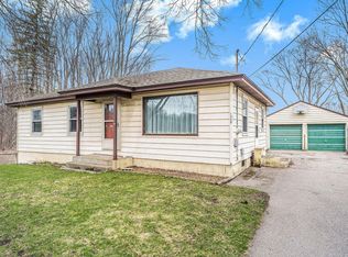 1249 Baldwin St, Jenison, MI 49428