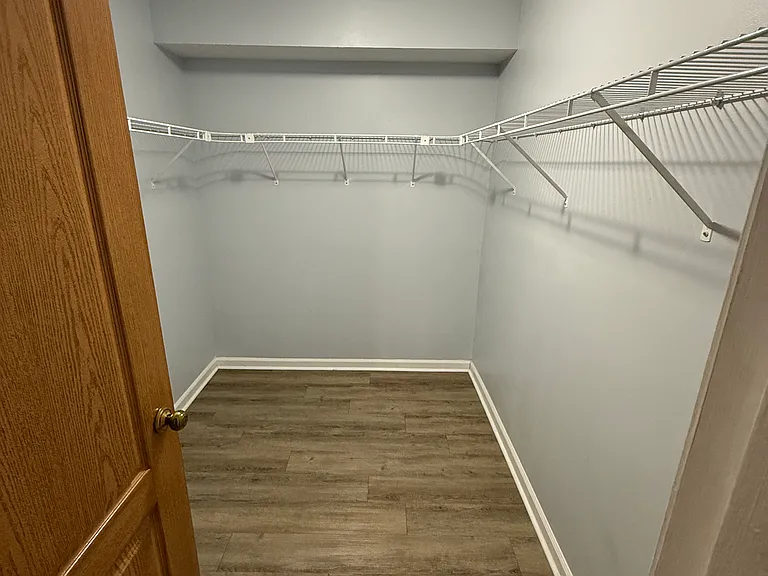 555 Chestnut St #1D — Photo 10