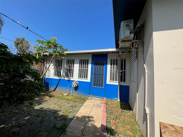 Circulo C Casa En Ramey #213-A — Photo 32