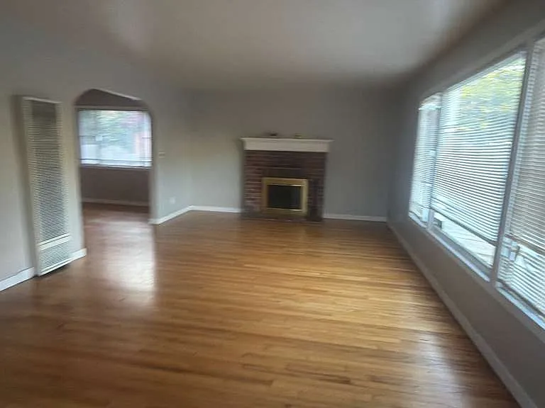 2116 California St #A — Photo 2