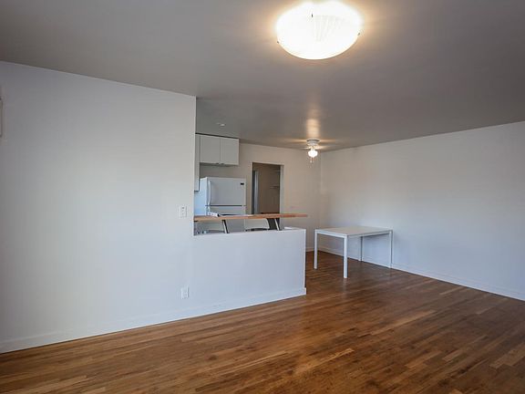 2nd image of 3331 San Marino St